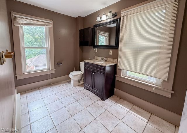 168 Poland Avenue, Struthers, OH 44471