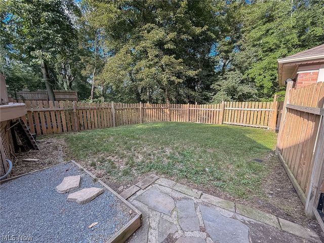 168 Poland Avenue, Struthers, OH 44471