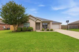 2417 Canterbury Court, Cabot, AR 72023