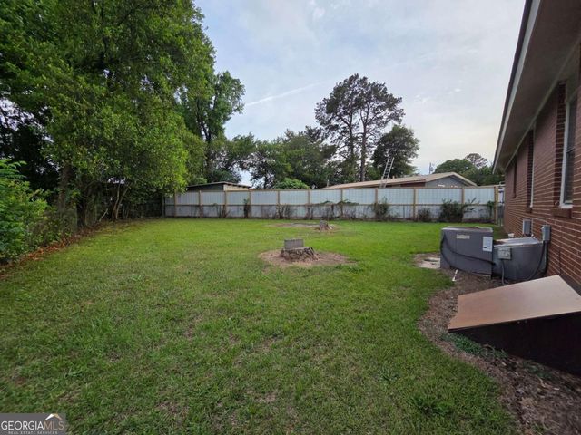 104 Delaware Avenue, Warner Robins, GA 31093