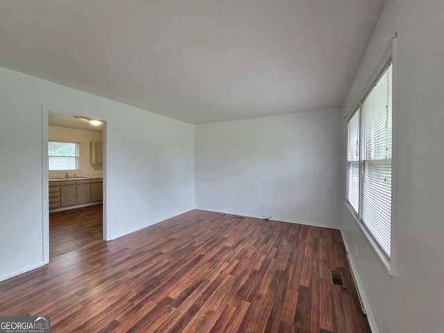 104 Delaware Avenue, Warner Robins, GA 31093
