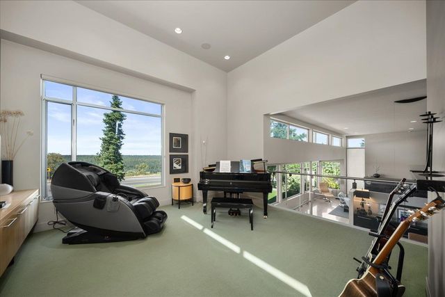 3223 S HIGH Dr, Spokane, WA 99203