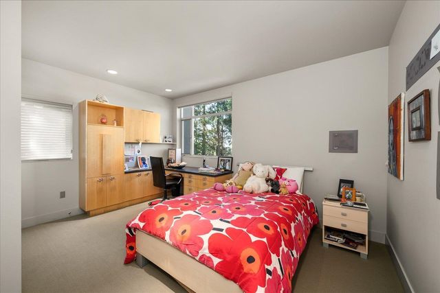3223 S HIGH Dr, Spokane, WA 99203