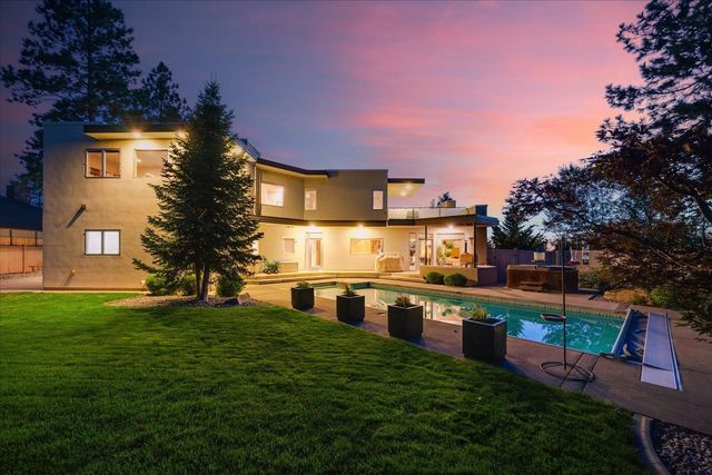 3223 S HIGH Dr, Spokane, WA 99203