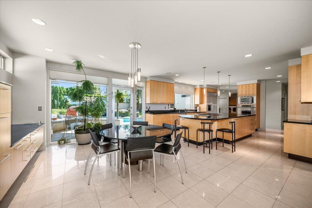 3223 S HIGH Dr, Spokane, WA 99203 photo 8