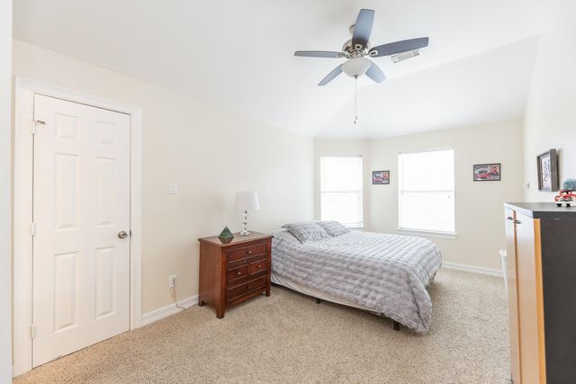 2618 Pinebend Drive, Pearland, TX 77584