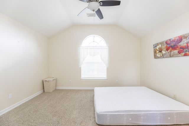 2618 Pinebend Drive, Pearland, TX 77584