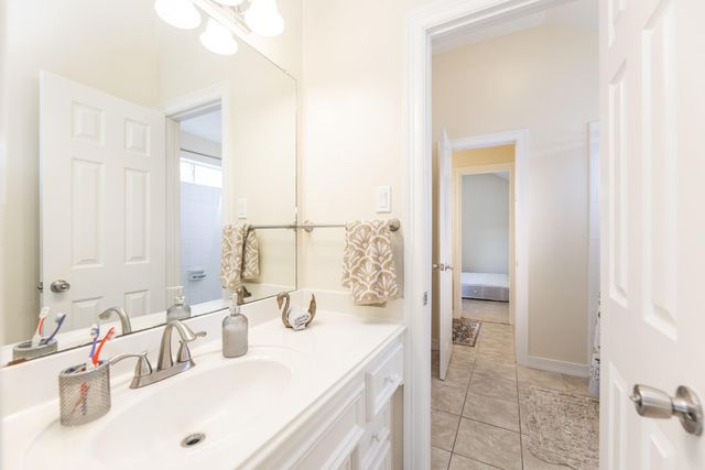 2618 Pinebend Drive, Pearland, TX 77584