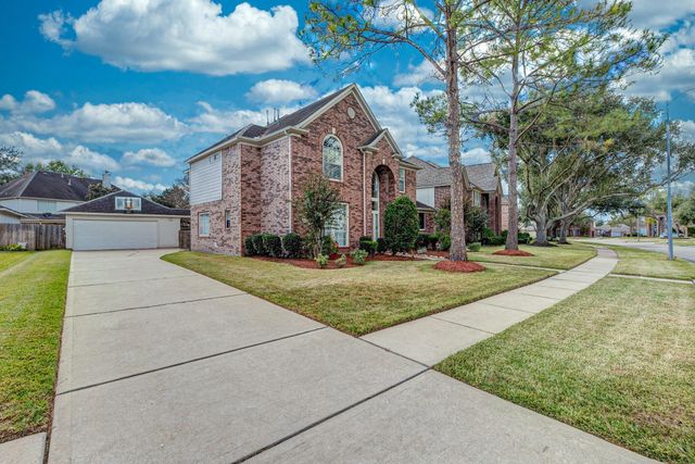 2618 Pinebend Drive, Pearland, TX 77584