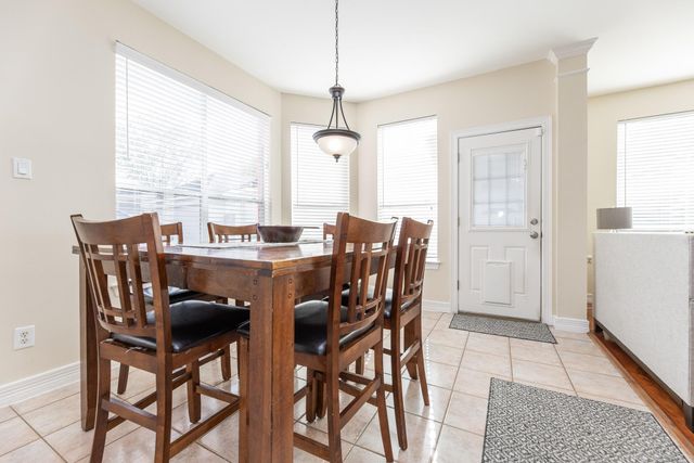 2618 Pinebend Drive, Pearland, TX 77584