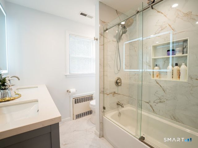 15 Ridgebrook Drive, Bridgeport, CT 06606