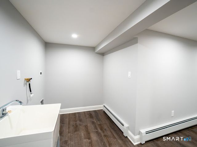 15 Ridgebrook Drive, Bridgeport, CT 06606