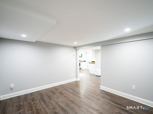 15 Ridgebrook Drive, Bridgeport, CT 06606