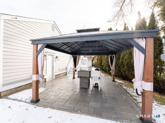 15 Ridgebrook Drive, Bridgeport, CT 06606