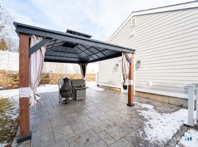 15 Ridgebrook Drive, Bridgeport, CT 06606