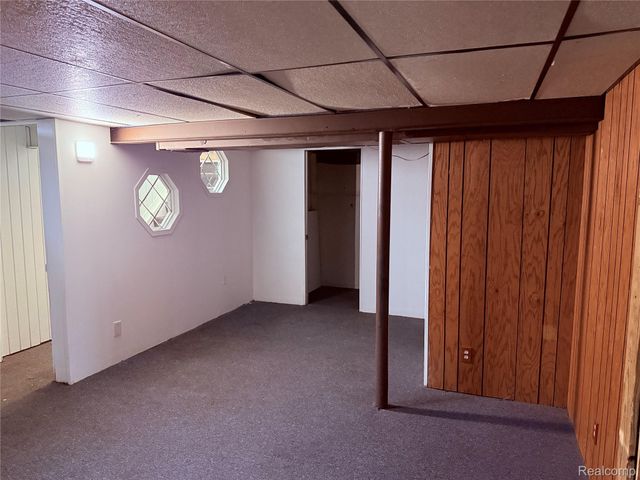 11377 Mae Avenue, Warren, MI 48089