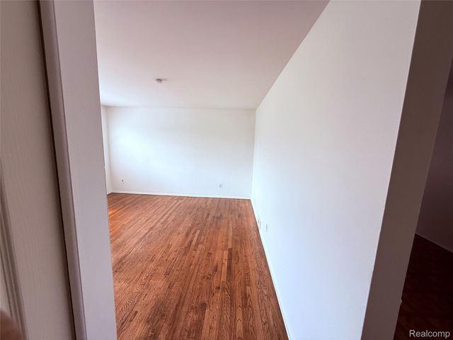 11377 Mae Avenue, Warren, MI 48089