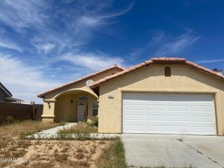 8307 Charles Pl Place, California City, CA 93505