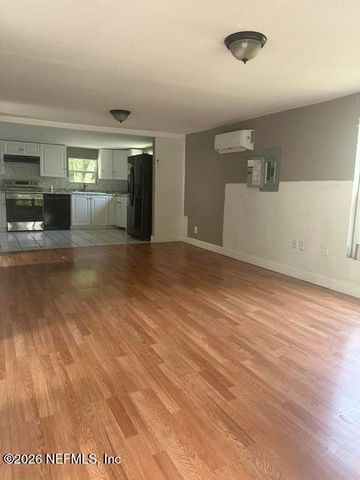 115 E HICKS Street, Palatka, FL 32177