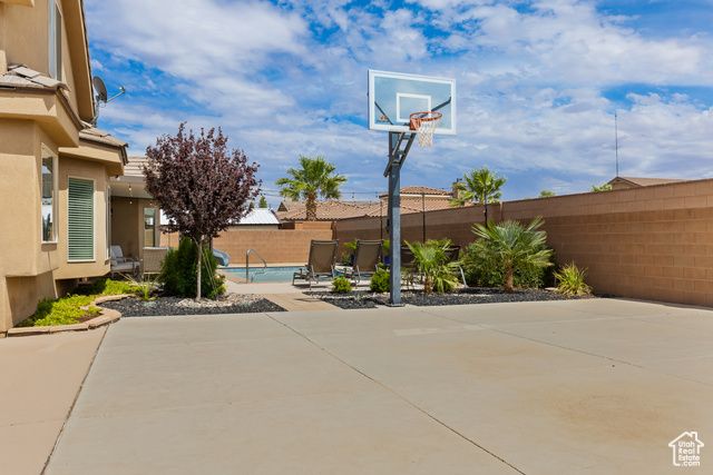 4323 W 2650 CIR, Hurricane, UT 84737