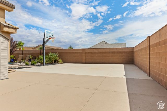 4323 W 2650 CIR, Hurricane, UT 84737