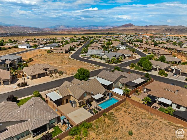 4323 W 2650 CIR, Hurricane, UT 84737