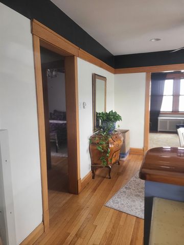 5426 N Lovejoy Avenue, Chicago, IL 60630