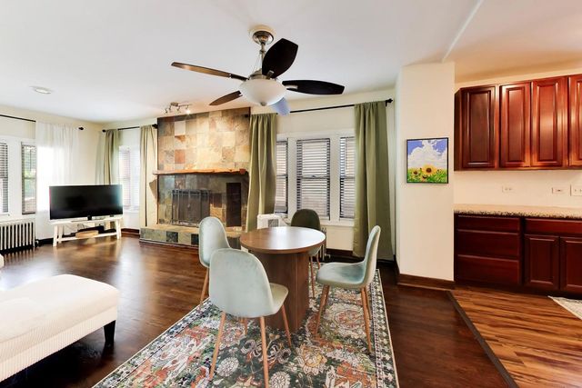 5426 N Lovejoy Avenue, Chicago, IL 60630
