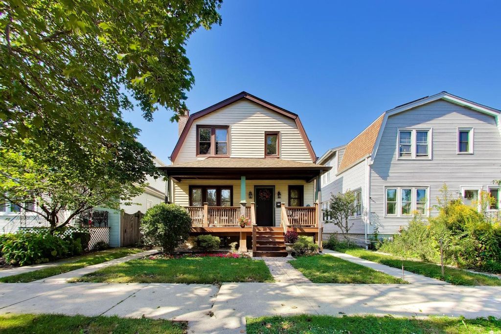 5426 N Lovejoy Avenue, Chicago, IL 60630 — photo 3