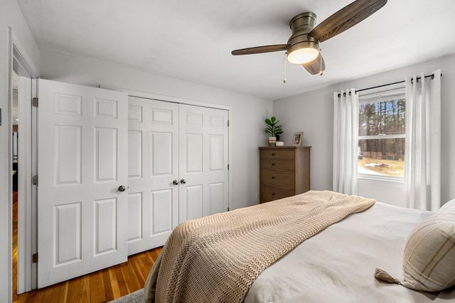 5 Falcon Drive, Pelham, NH 03076