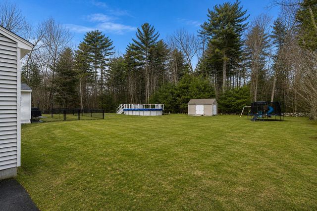 5 Falcon Drive, Pelham, NH 03076