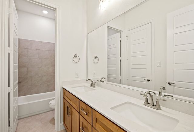 193 Mountain Laurel Drive, Waxahachie, TX 75165