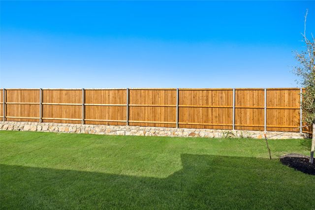 193 Mountain Laurel Drive, Waxahachie, TX 75165