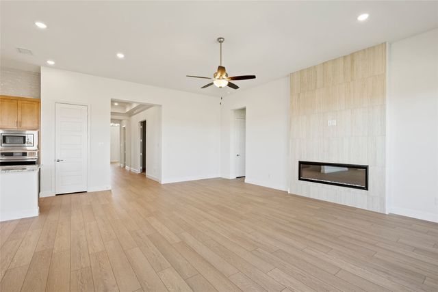 193 Mountain Laurel Drive, Waxahachie, TX 75165