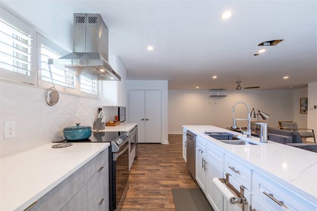 2134 Lucas Drive A, Dallas, TX 75219
