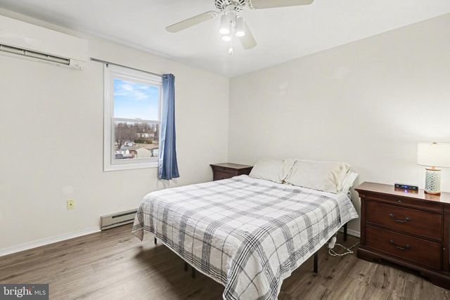 2 FURMAN RD, Dillsburg, PA 17019