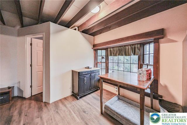 2046 Freemansburg Avenue, Wilson Boro, PA 18042
