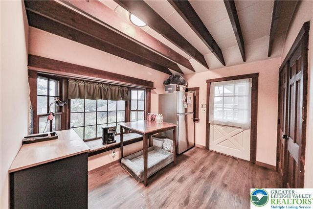 2046 Freemansburg Avenue, Wilson Boro, PA 18042
