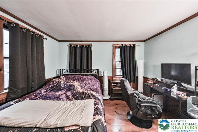 2046 Freemansburg Avenue, Wilson Boro, PA 18042