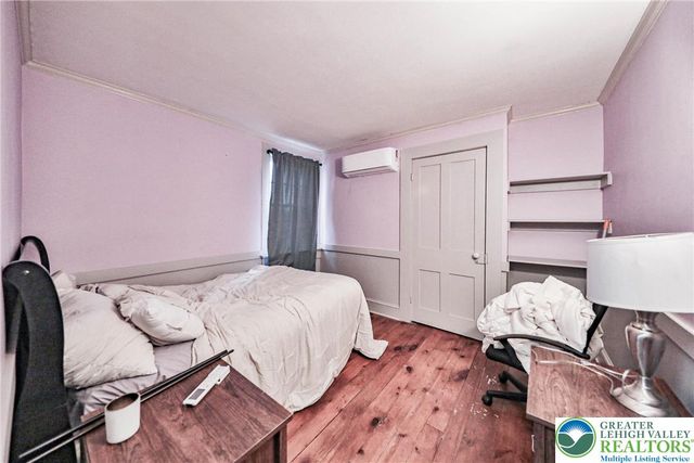2046 Freemansburg Avenue, Wilson Boro, PA 18042