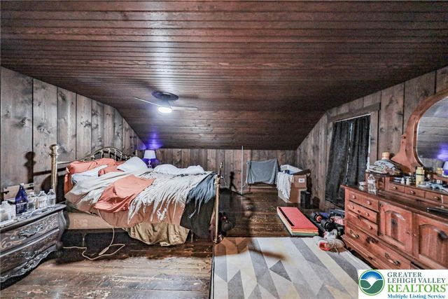 2046 Freemansburg Avenue, Wilson Boro, PA 18042