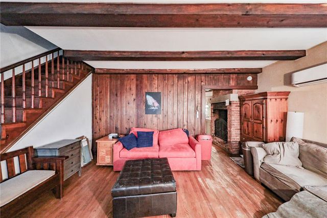 2046 Freemansburg Avenue, Wilson Boro, PA 18042