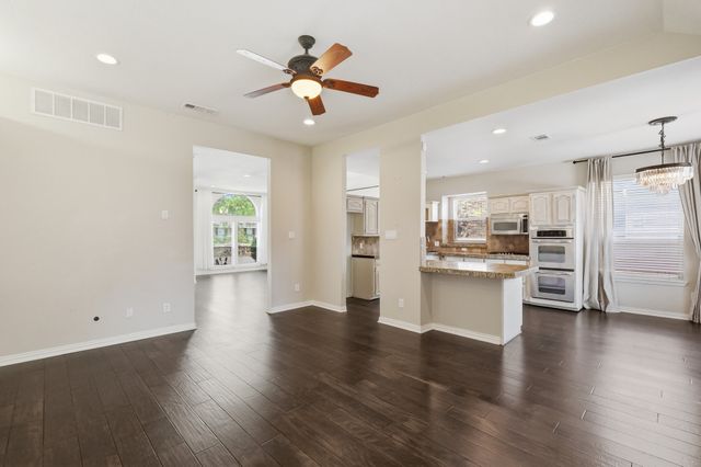 2112 Greenview Drive, Carrollton, TX 75010