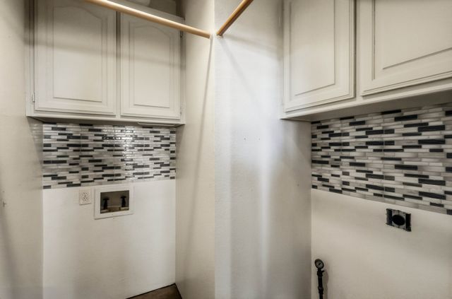 2112 Greenview Drive, Carrollton, TX 75010