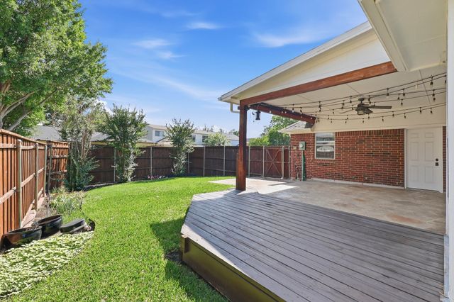 2112 Greenview Drive, Carrollton, TX 75010