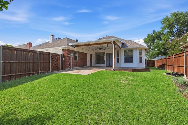2112 Greenview Drive, Carrollton, TX 75010