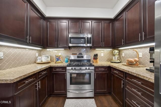 34 Secret Hollow Lane, Newbury Park (thousand Oaks), CA 91320