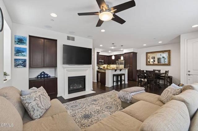 34 Secret Hollow Lane, Newbury Park (thousand Oaks), CA 91320