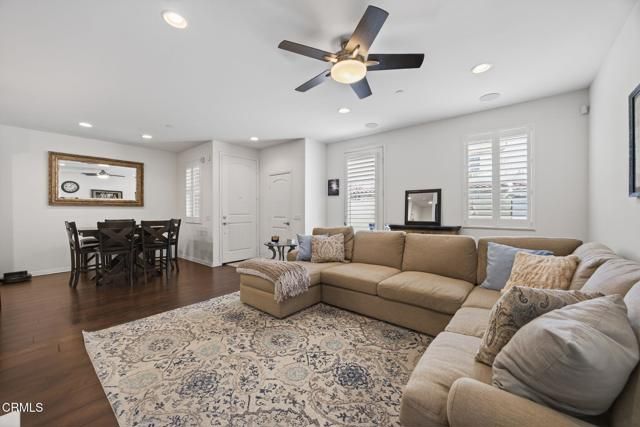 34 Secret Hollow Lane, Newbury Park (thousand Oaks), CA 91320