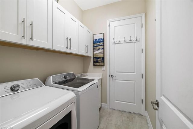 13556 Blue Bay CIR, Fort Myers, FL 33913